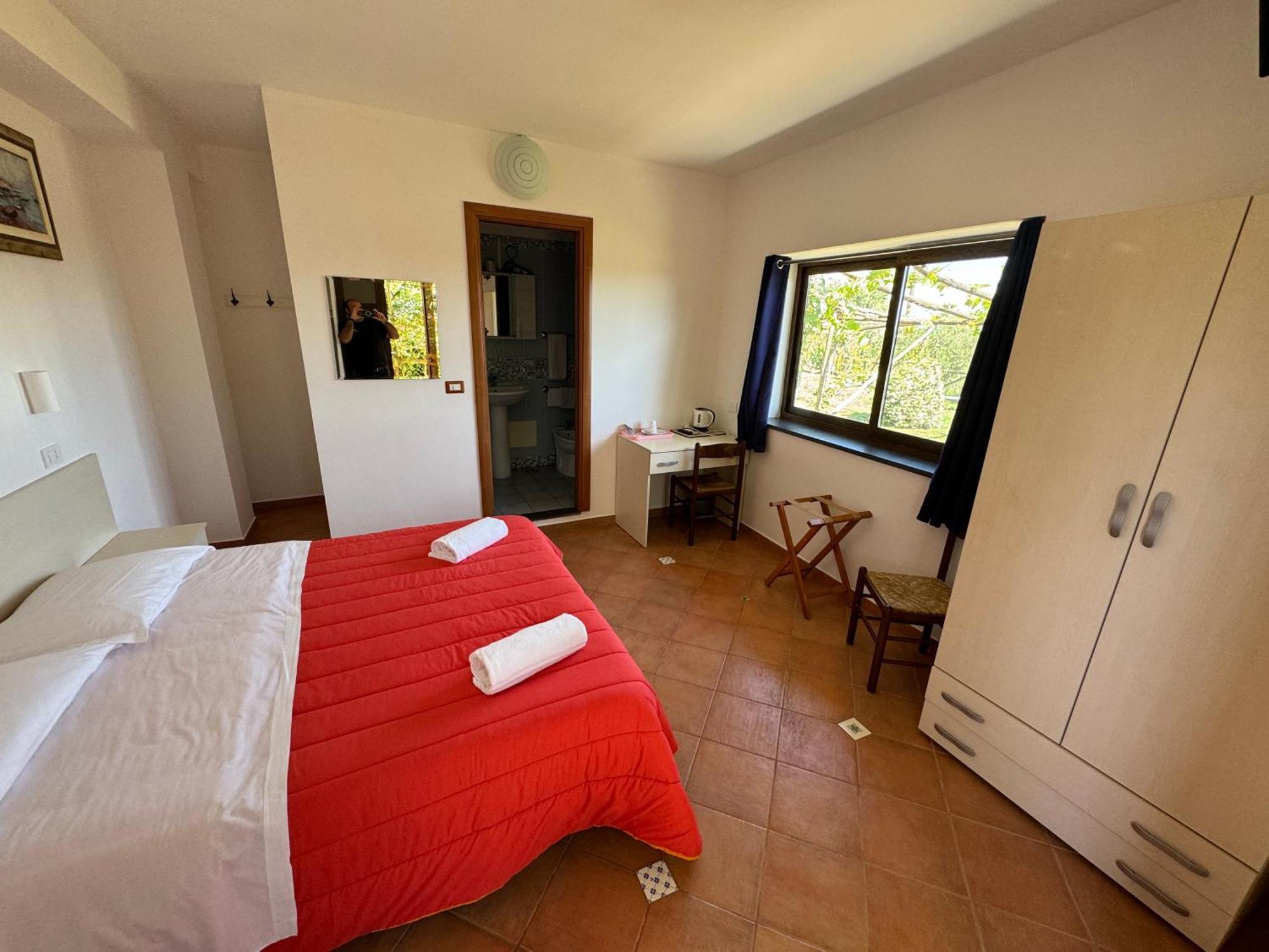 Agriturismo Piccolo Paradiso ปิอาโนดิซอร์เรนโต ภายนอก รูปภาพ