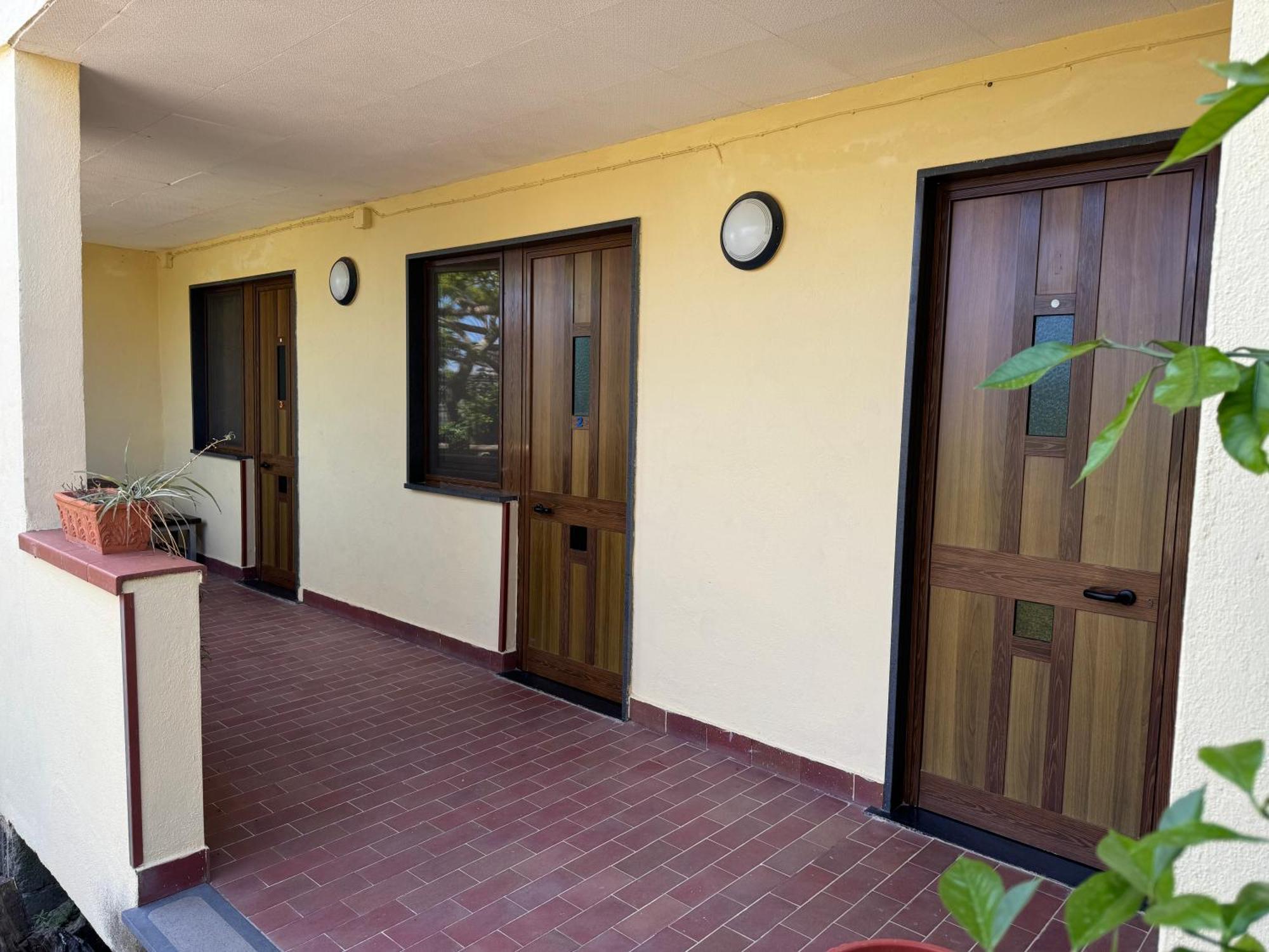 Agriturismo Piccolo Paradiso ปิอาโนดิซอร์เรนโต ภายนอก รูปภาพ
